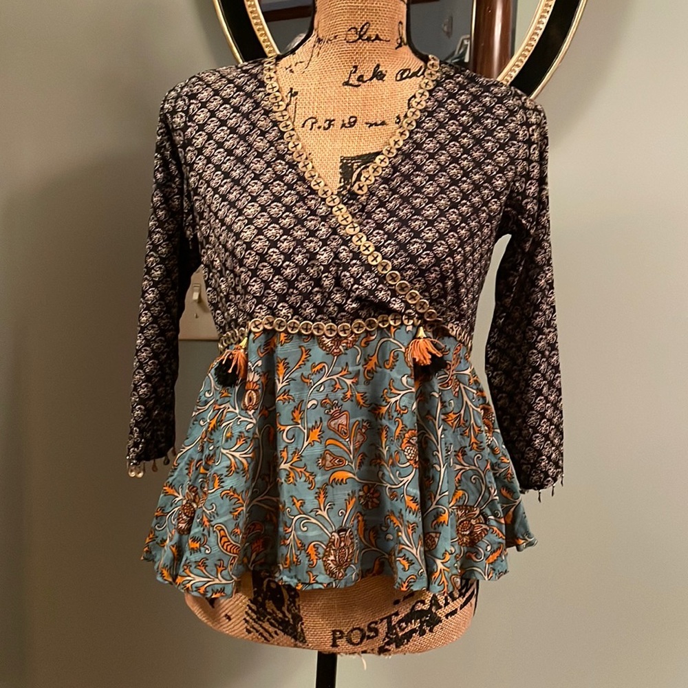 Generation Basic Top. Size 10 - Please See Measur… - image 1